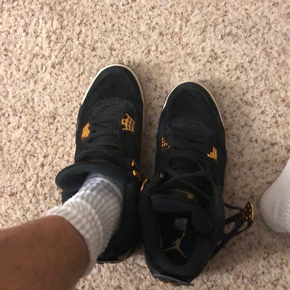 Air Jordan retro 4 Royalty + BRAND NEW SHIRT